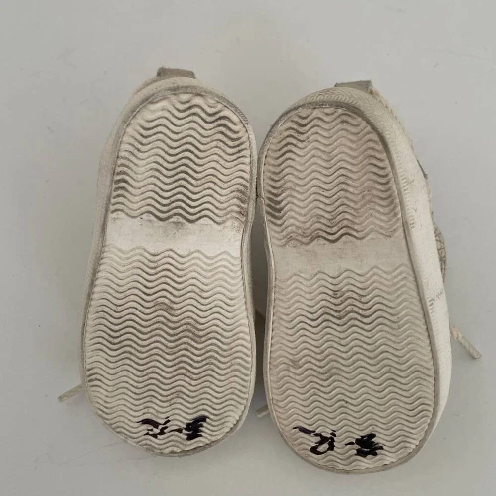 Zara Baby Cream Geometric Print Lace Up Fur Lined Booties • Size 3 (9-12M) 🗣
